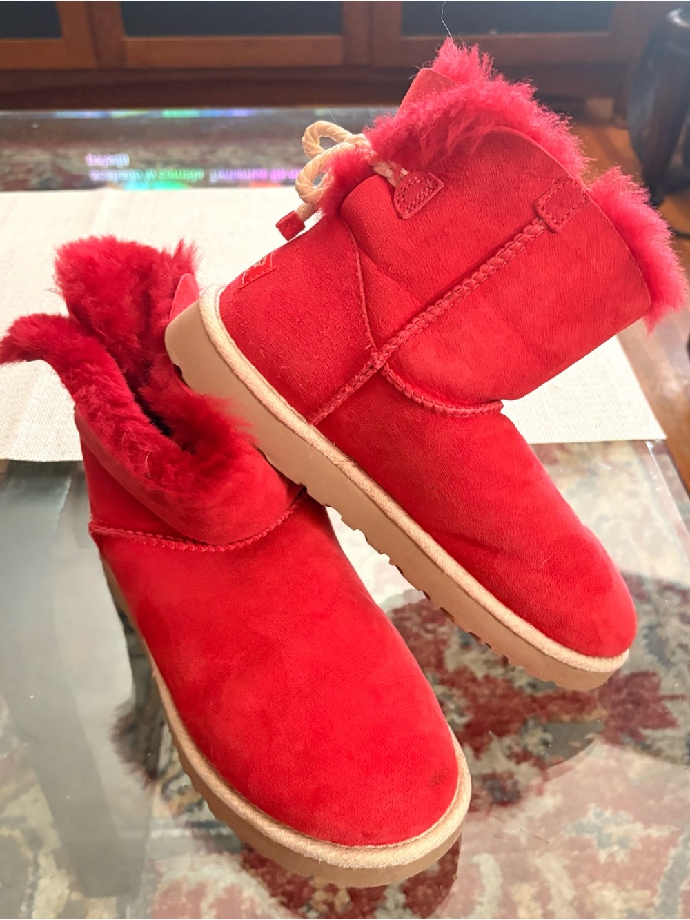 UGG women Red Shearling-Lined Suede Boots, Sz. 8 US/ 39 EUR